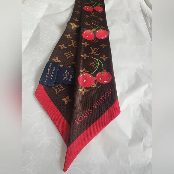 LOUIS VUITTON 2025 LV x TM Murakami Monogram Cerise Cherry Silk Bandeau M96085 - Picture 4 of 7